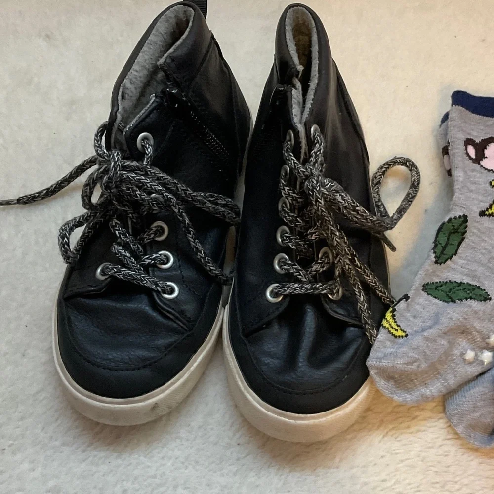 Gymboree Black and White Kids High-Top Sneakers